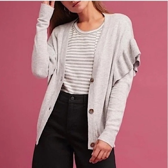 𝅺Line & Dot Eulalia Ruffle Sleeve Cardigan Sweater Light Gray - Picture 1 of 5